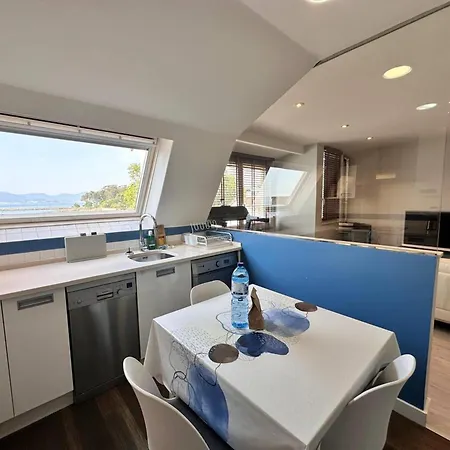 Atico En La Playa De Canido - Homey Galicia Lejlighed *